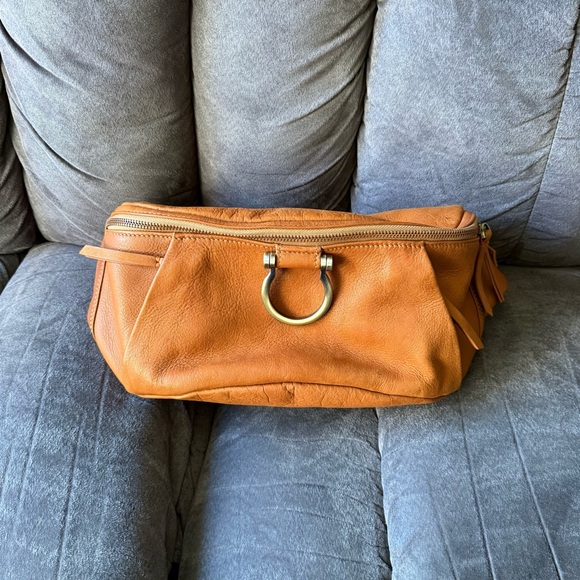 EUC Sapahn Dominique Sling Bag in Whiskey Raw Leather 🥃🤎 - Picture 2 of 15